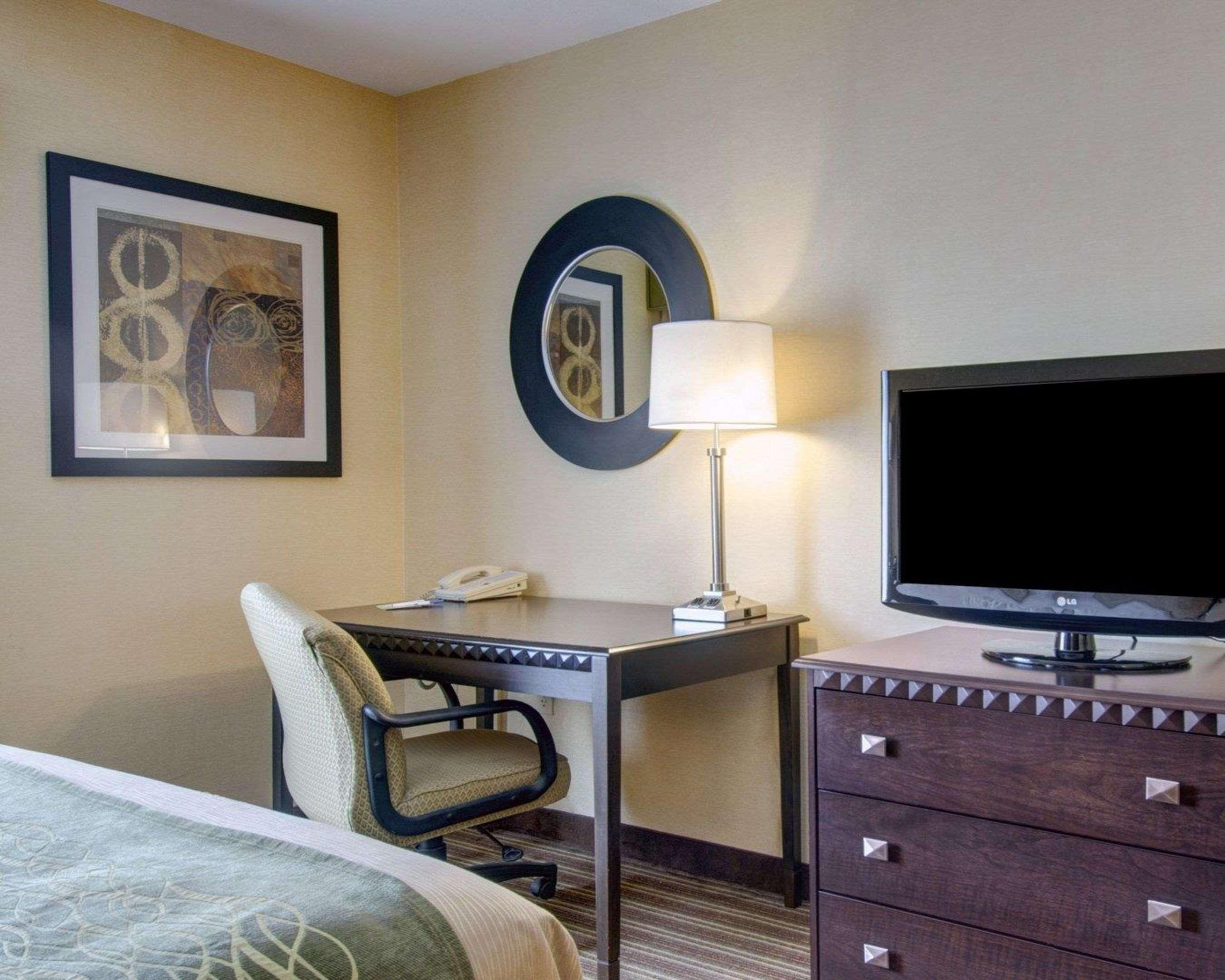 Spark By Hilton Woburn Boston Exterior photo