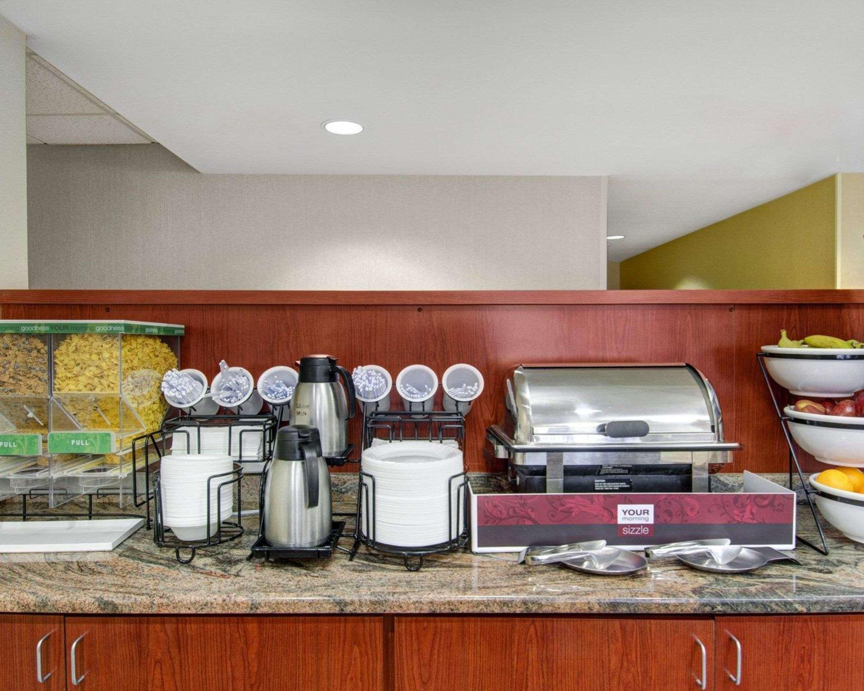 Spark By Hilton Woburn Boston Exterior photo